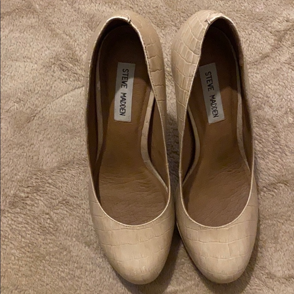 STEVE madden heals